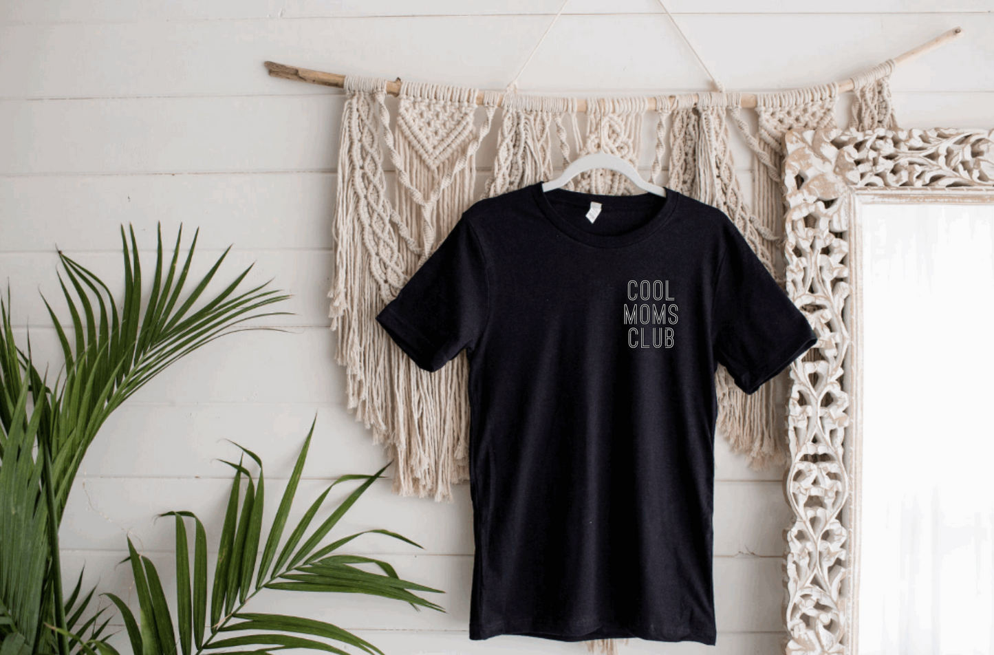 COOL MOMS CLUB Tee