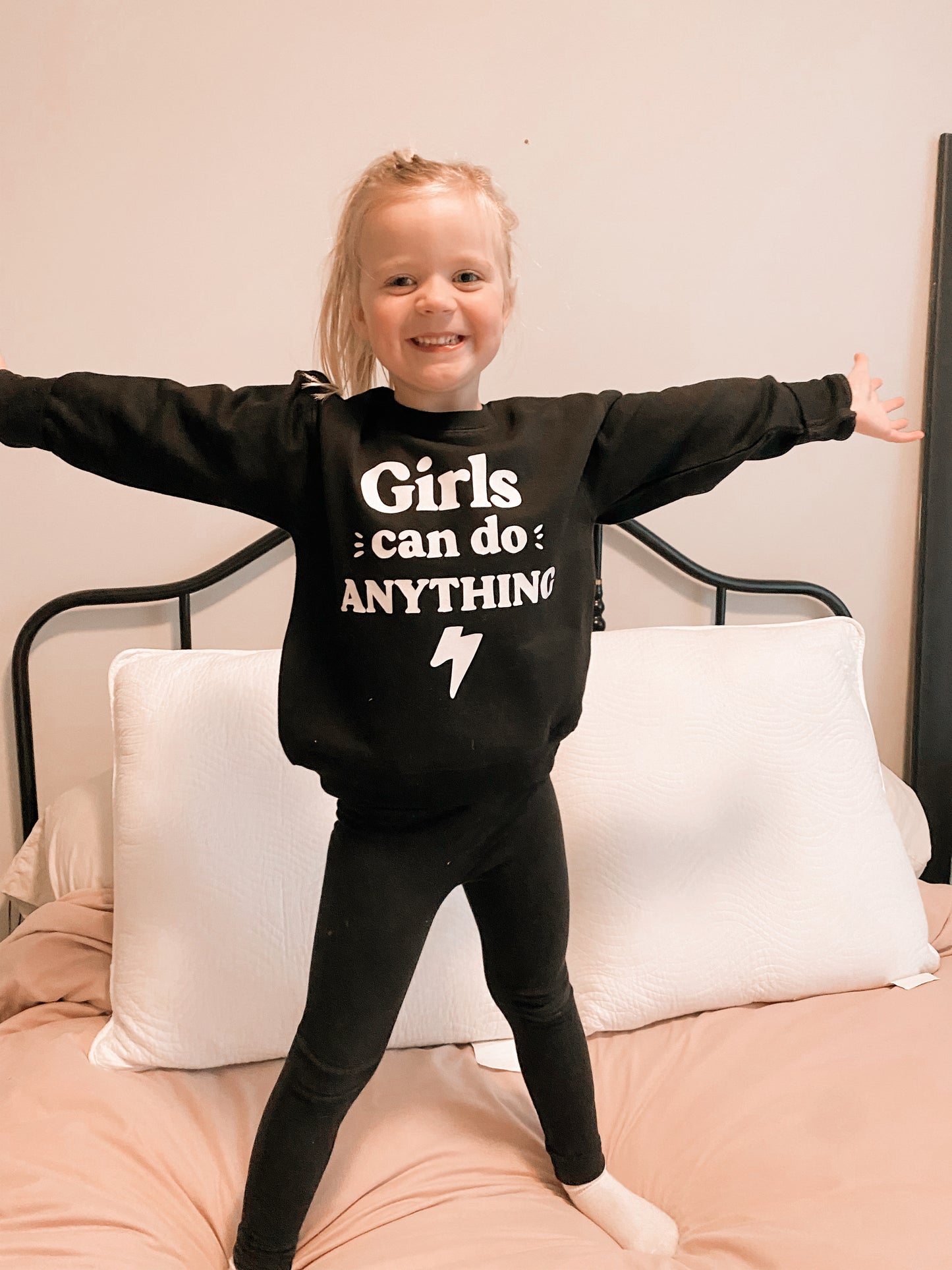 GIRLS CAN DO ANYTHING Crewneck